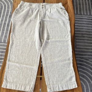 Briggs New York Women's Oatmeal Cropped Pants